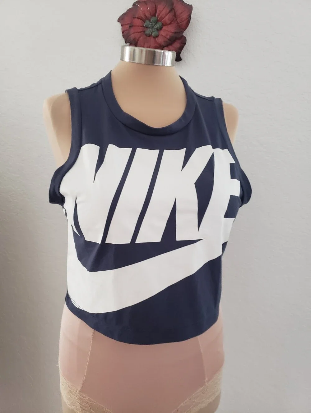 NIKE | Women's Nike Dark Blue And White Top